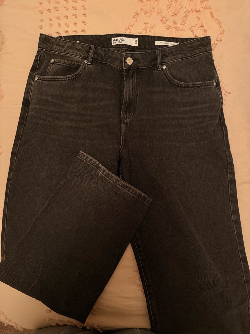 Garage Women's Straight Jeans in Black